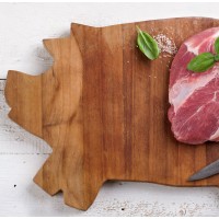 Darf ich meinen Hund mit Schweinefleisch füttern?